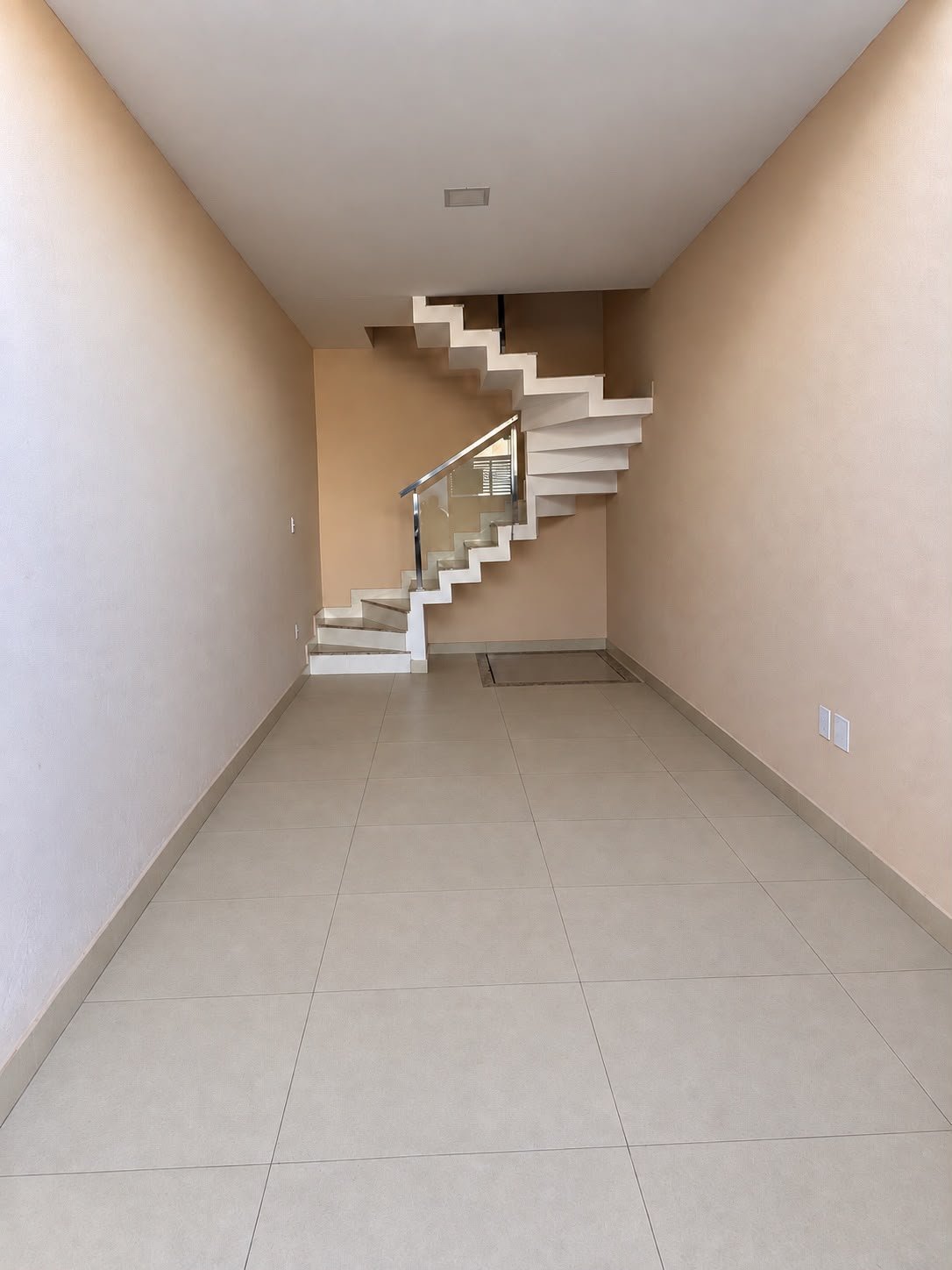 Casa com 3/4 na Maria Preta